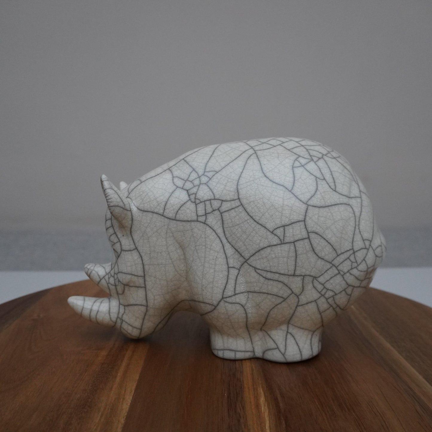 Small, White Crackled Rhino (SKU:24040105)