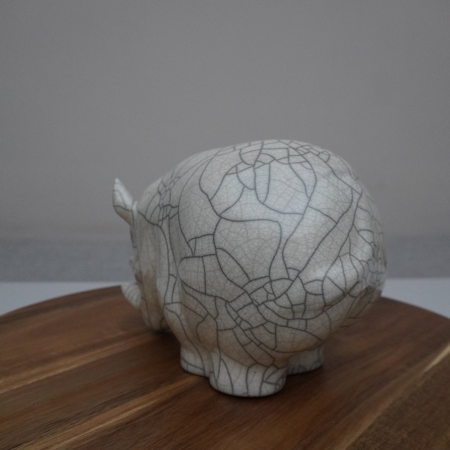 Small, White Crackled Rhino (SKU:24040105)